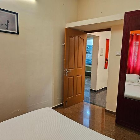 Shri Sai Balavany Residency Пондичерри Экстерьер фото