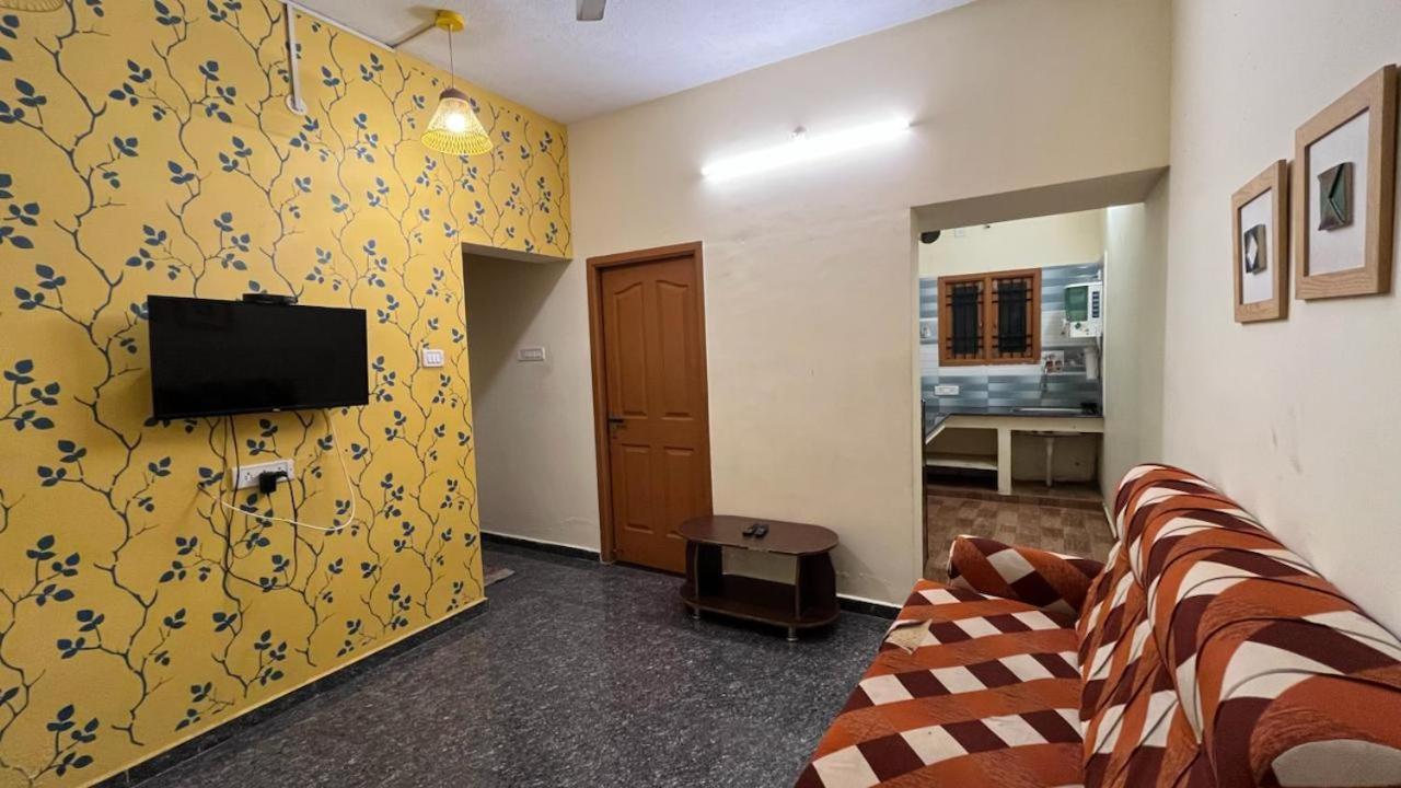 Shri Sai Balavany Residency Пондичерри Экстерьер фото